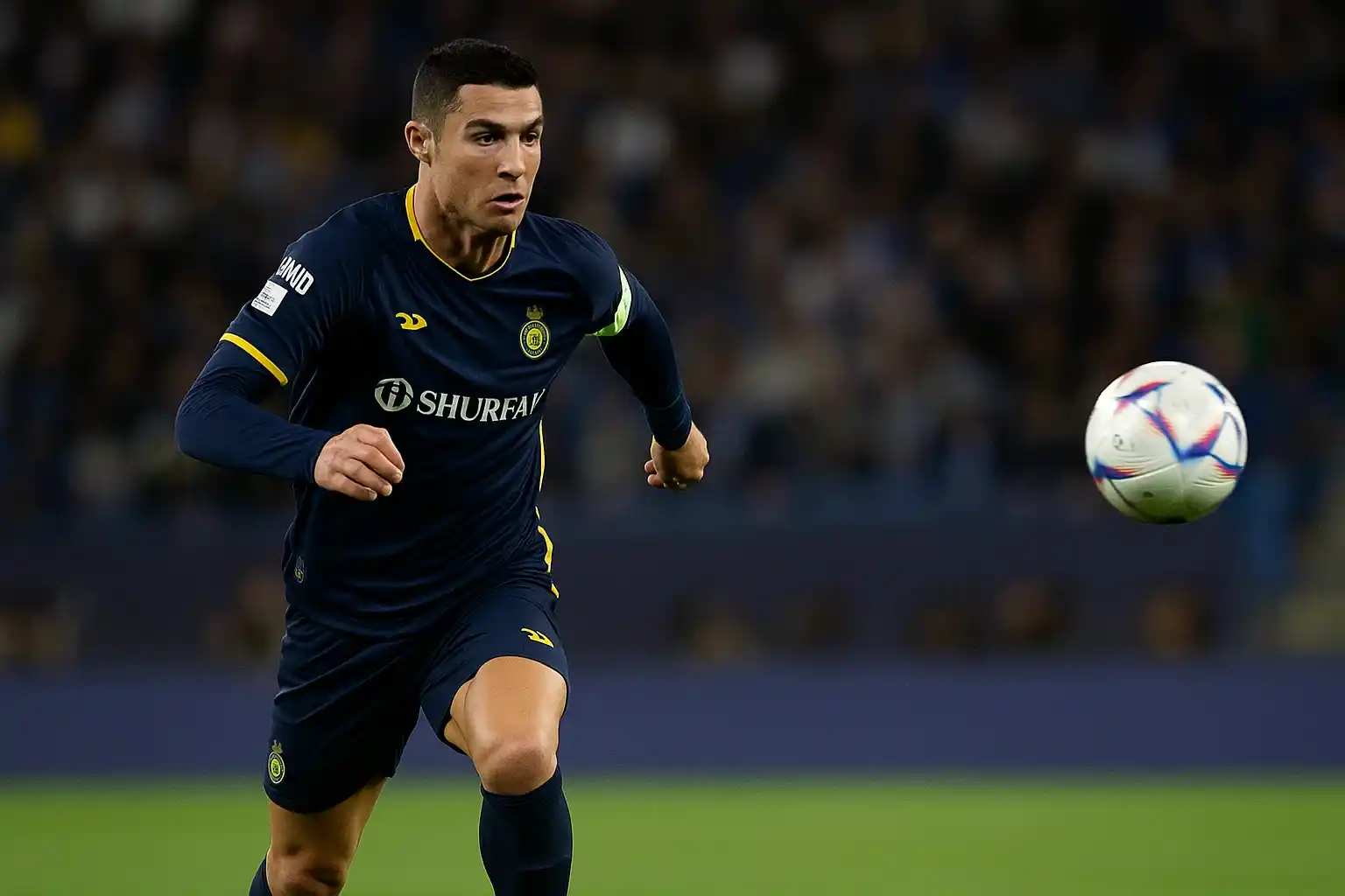 Cristiano Ronaldo chạy cả trận nhưng bóng thì... không theo